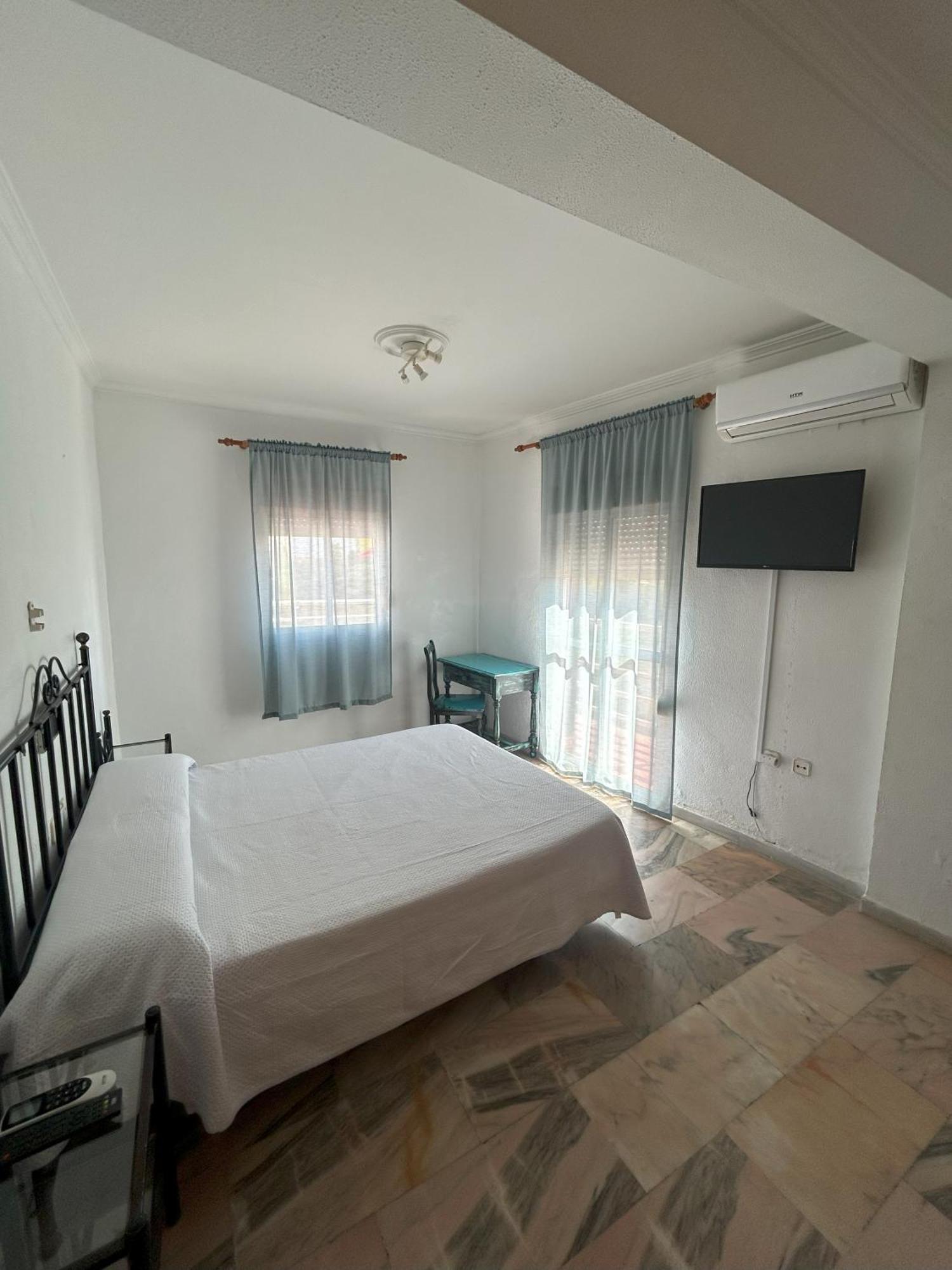 El Ancla Hotel Alcala del Rio Buitenkant foto