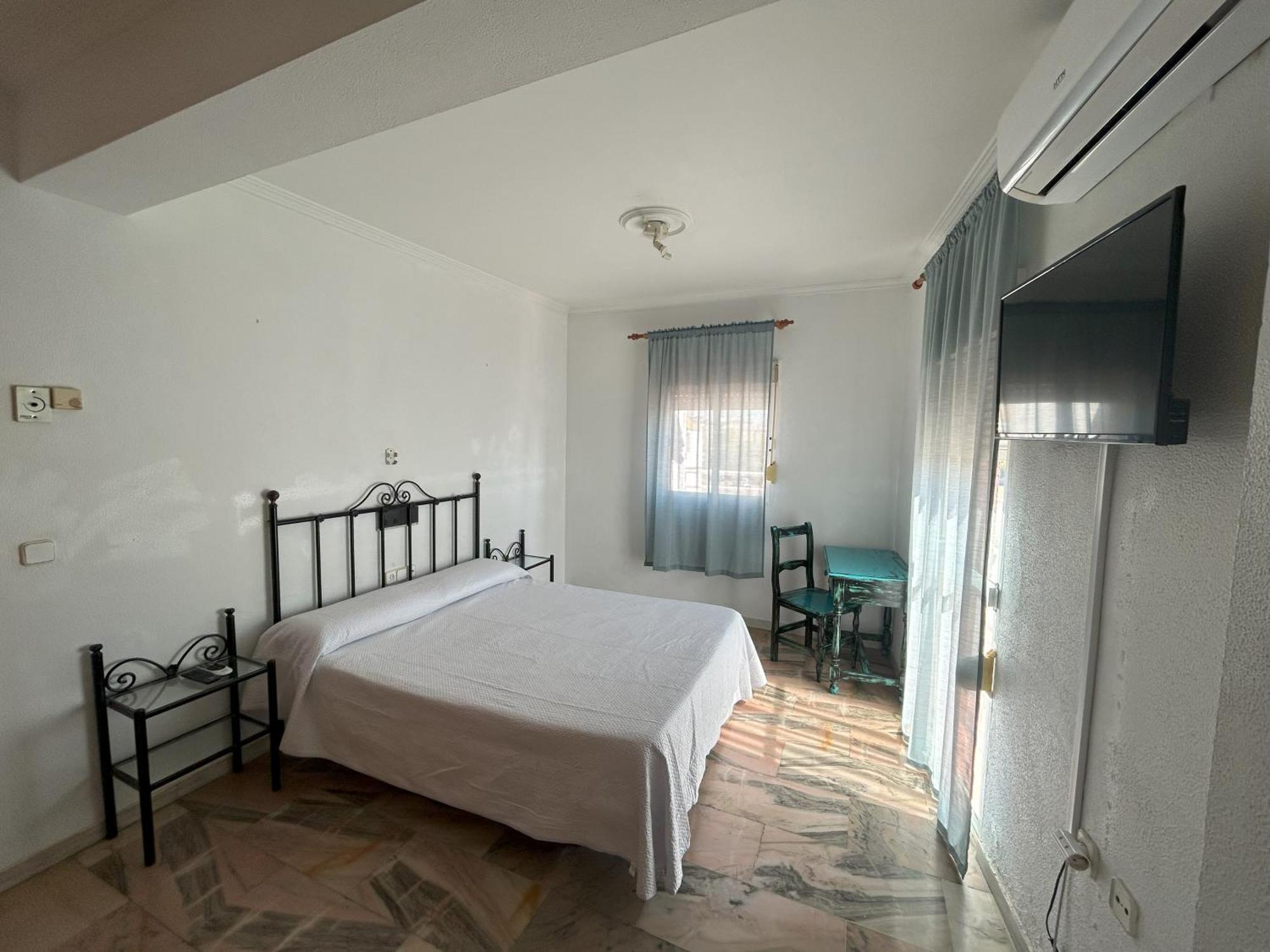El Ancla Hotel Alcala del Rio Buitenkant foto